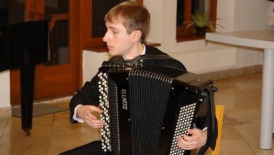 harmonika-web.jpg